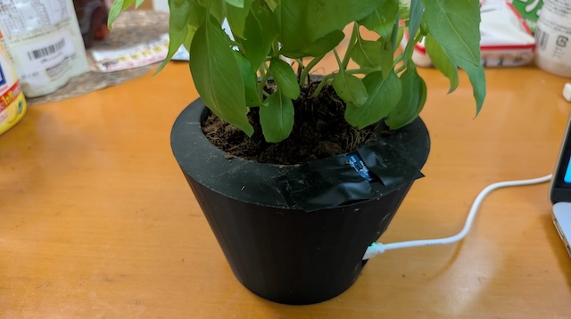 おしゃべり植木鉢。家の植物に人格を！？3Dプリント×IoT×LLMで実現する新しい相棒